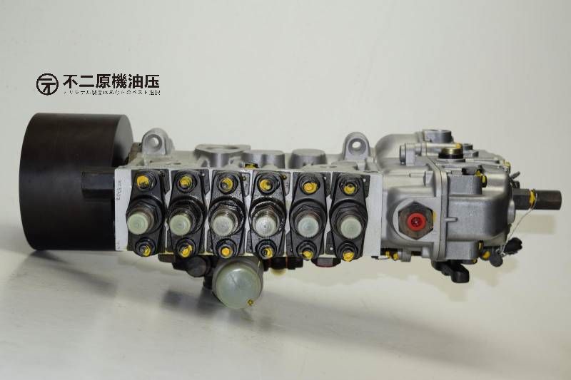Топливный насос Komatsu PC300